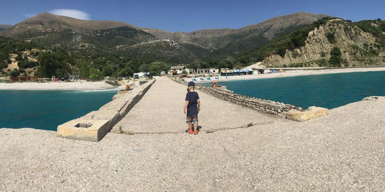Bunec Seascape Villa Piqeras Экстерьер фото
